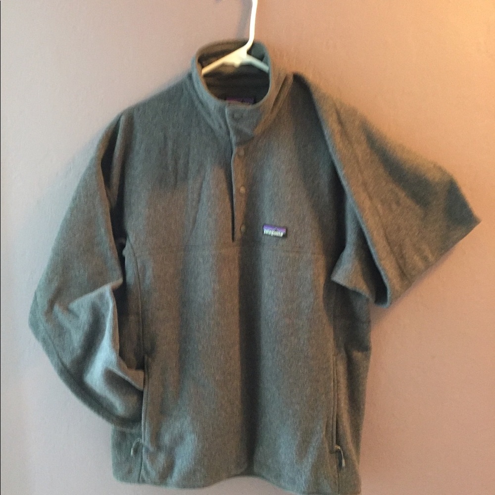 Patagonia men’s sweatshirt